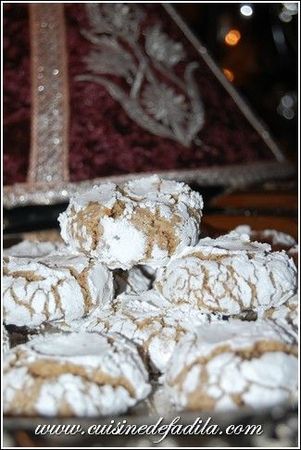 Ghoriba aux noix de ma Maman (ghriba) Ghoriba aux noix de ma Maman (ghriba)
