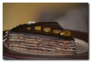 Gâteau de crêpes au chocolat et à la clémentine curd