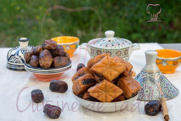 Makrout aux dattes et au miel
