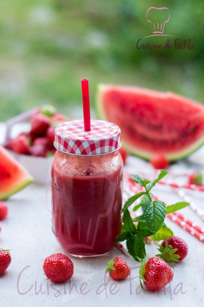 Smoothie fraise pastèque et menthe